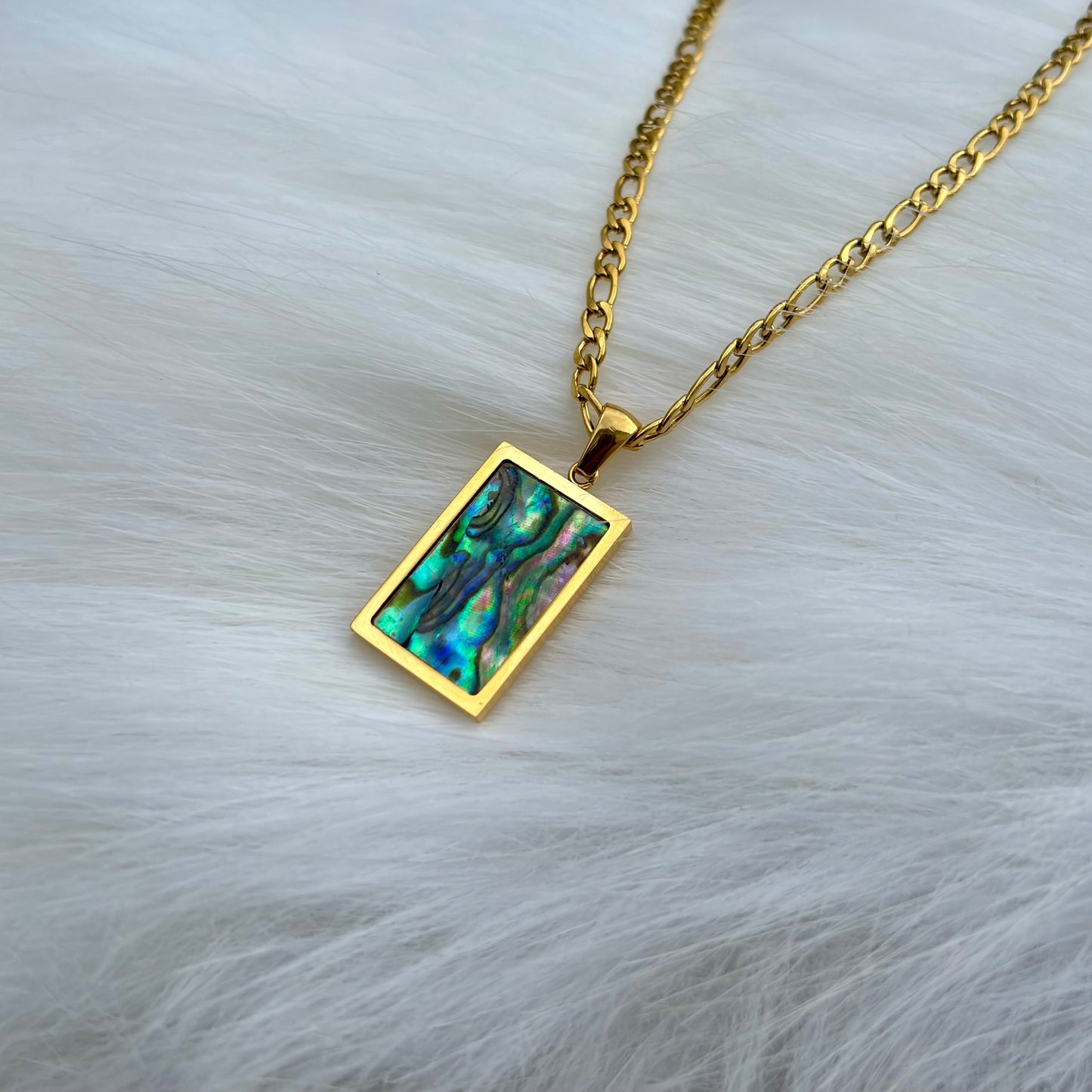 Aurore Boréale Tablet Pendant Necklace