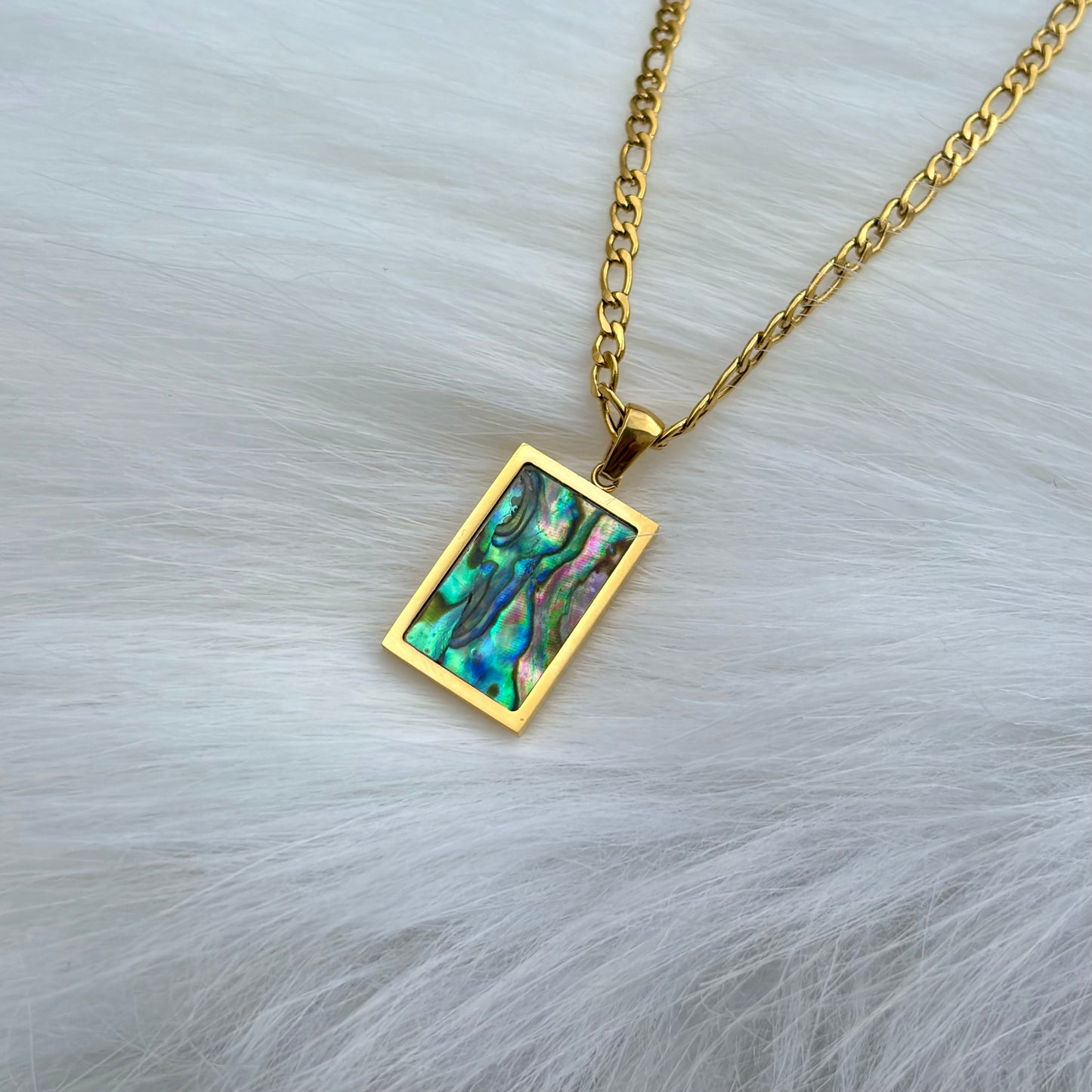 Aurore Boréale Tablet Pendant Necklace