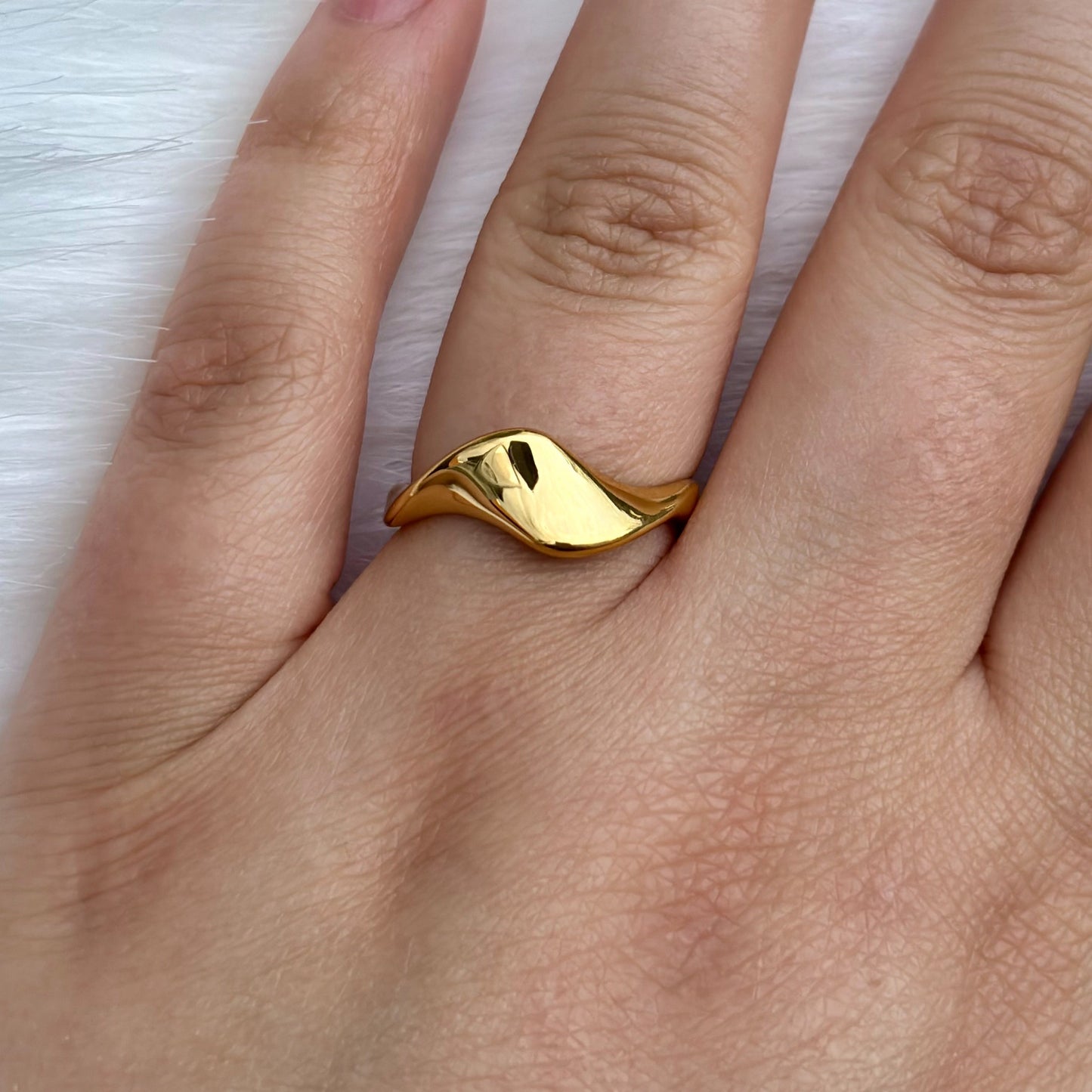 Modeste Gold Ring