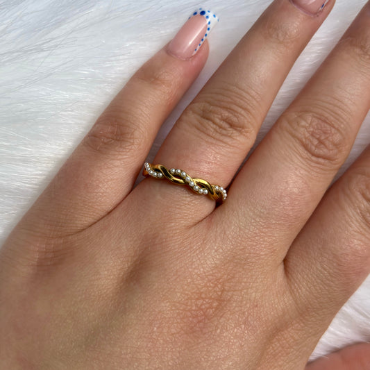 Vivienne Pearl Twist Gold Ring