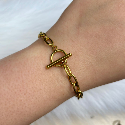 Giselle T-Bar Bracelet