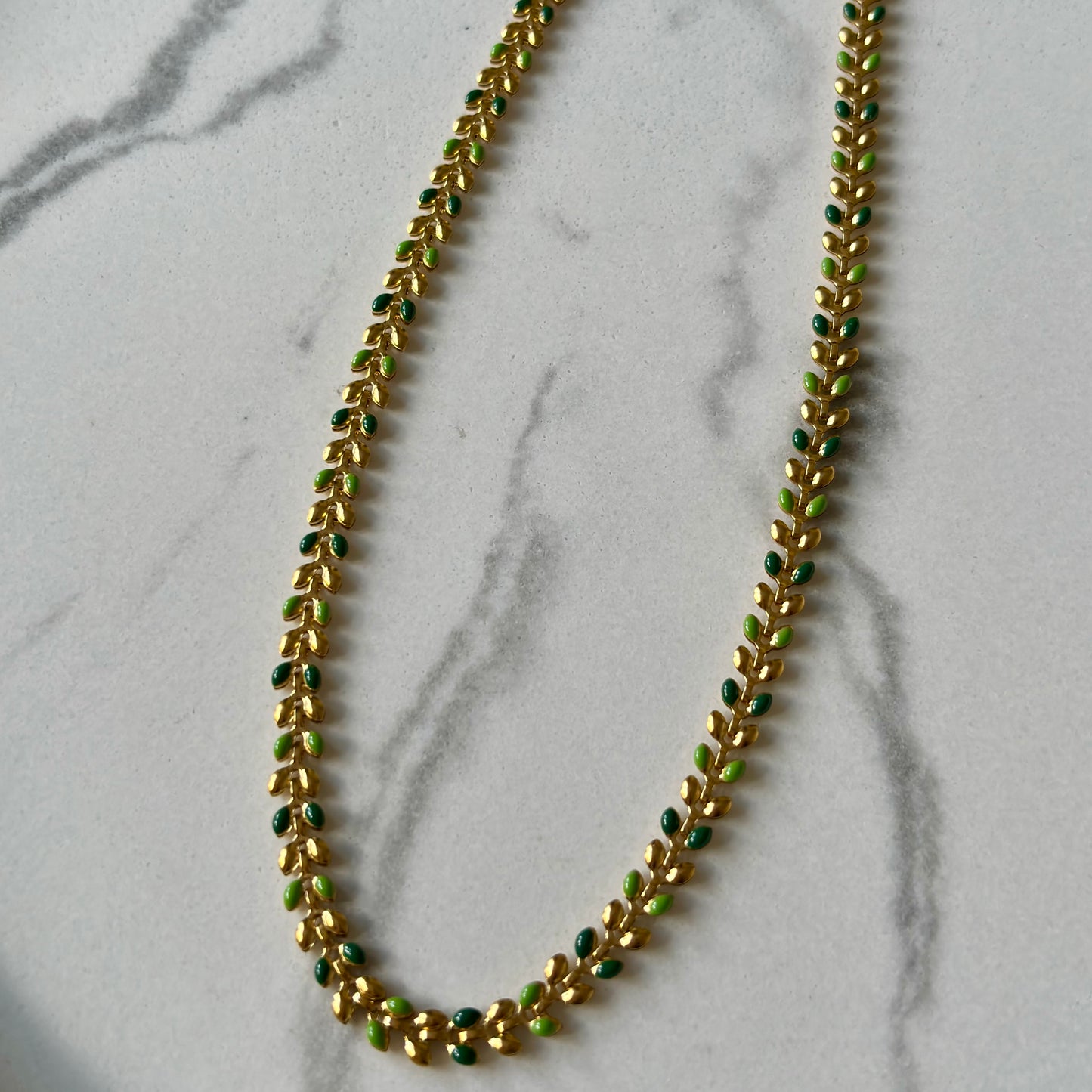 Le Lierre Enamel Necklace